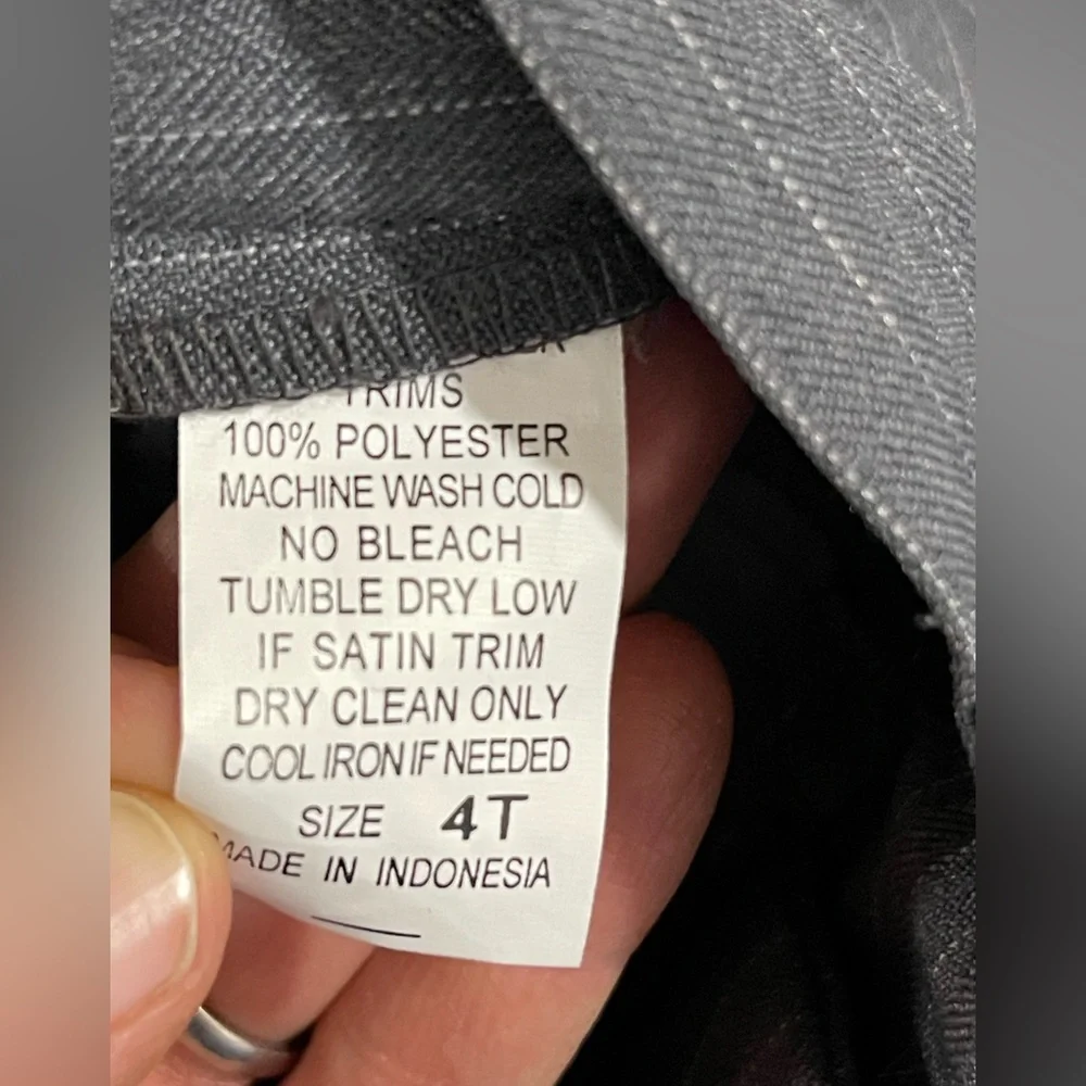 Children’s boys 3 piece suit gray pin stripe size 4T - Picture 6 of 8